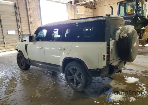 2024 Land Rover Defender 110 X-Dynamic Se z USA, uszkodzony, nr VIN SALE27EU9R2310338